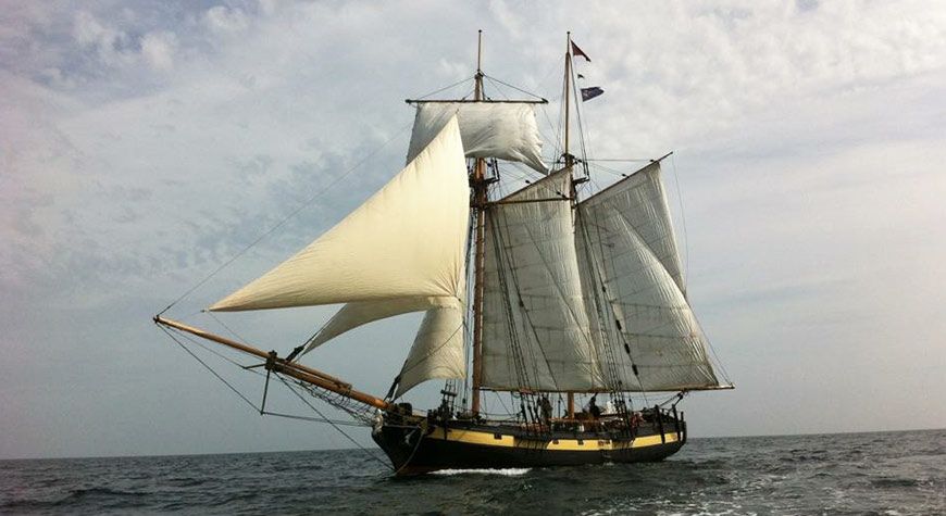 18th century topsail schooner at sea