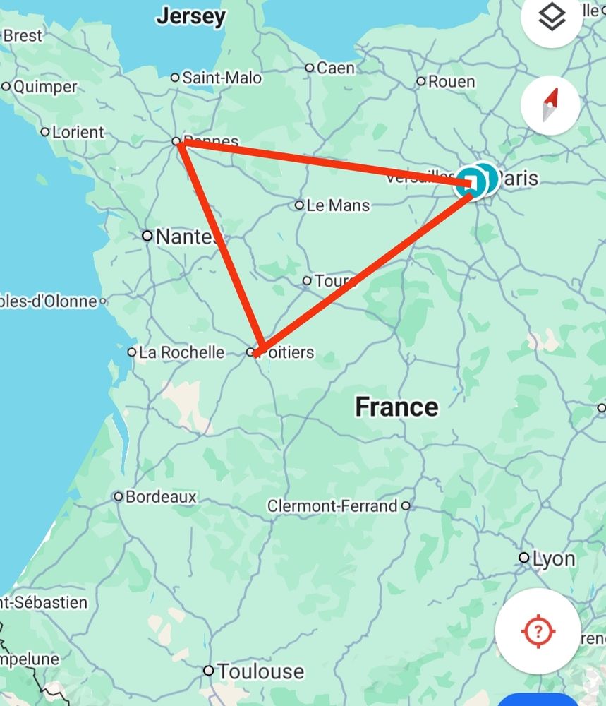 Carte de France avec triangle reliant Paris Rennes et Poitiers