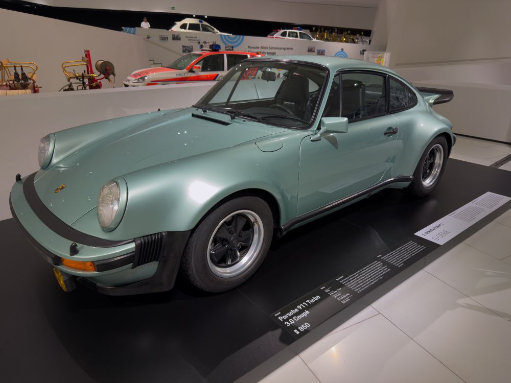 Porsche 911 Turbo 3.0 Coupe