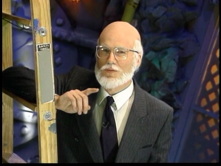 Oh, right, and Jack Perkins (as played by Mike) shows up at Deep 13 for the first time in this episode. Now that is what I call good tv.