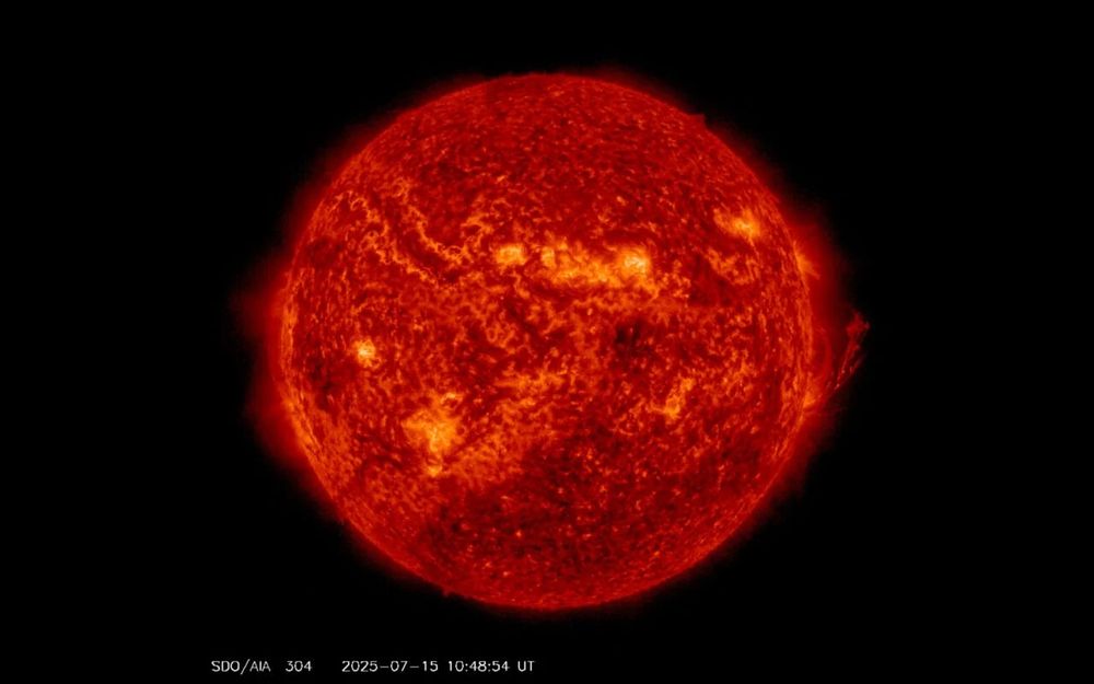 A colossal solar eruption just carved a blazing “canyon of fire” across the Sun's surface, stretching over 300,000 km! This dramatic event offers a stunning glimpse into our star’s explosive nature.

Credit: NASA/SDO