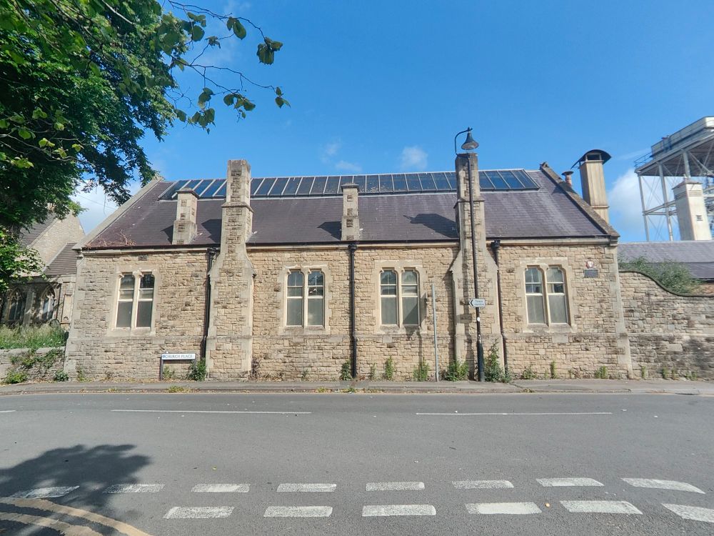 Former GWR school 