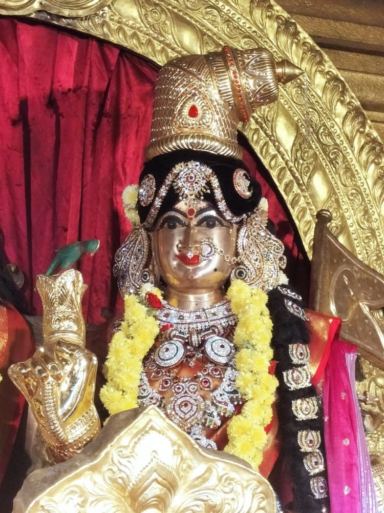 Garbhamandir Friday Alankaram  4.jpeg