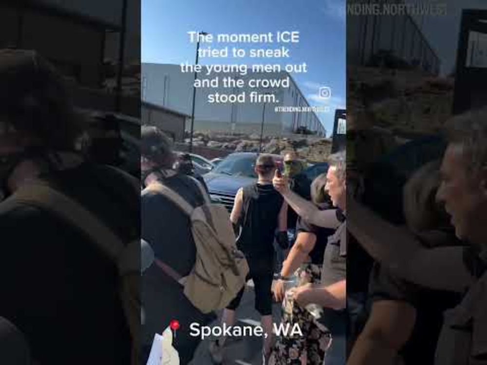 ICE agents are NOT welcome in our communities!!! 😡🤬
