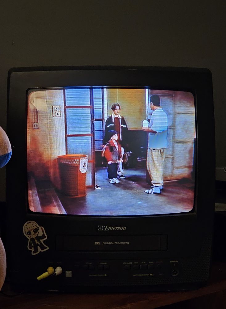 Big Daddy playing on CRT TV