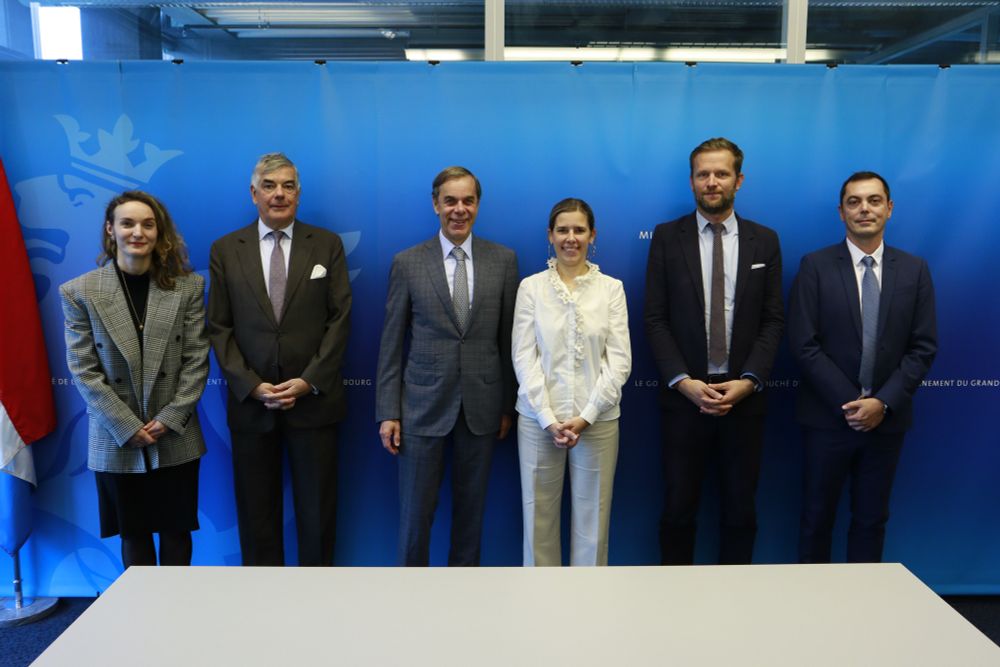 Estelle Bisson secrétaire LAA; Guy Harles, arbitre LAA ; André Prüm, Président LAA; Elisabeth Margue, Ministre de la Justice; Antoine Laniez, membre du Conseil LAA; Michaël Sibilia, LAA