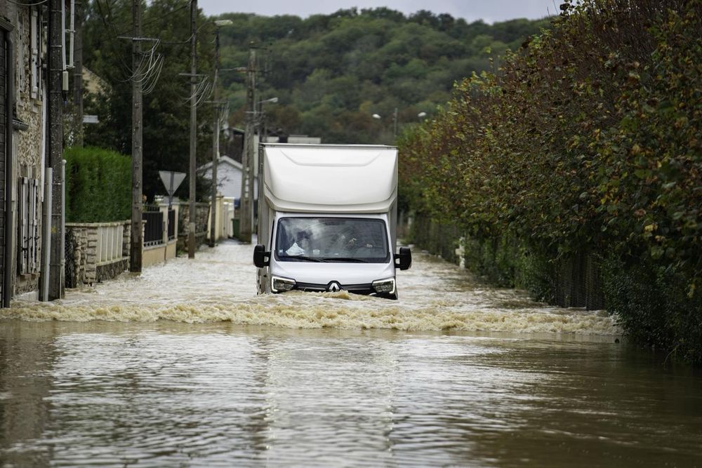 Flooding in France: 'Global warming is generating even more severe episodes of heavy precipitation'