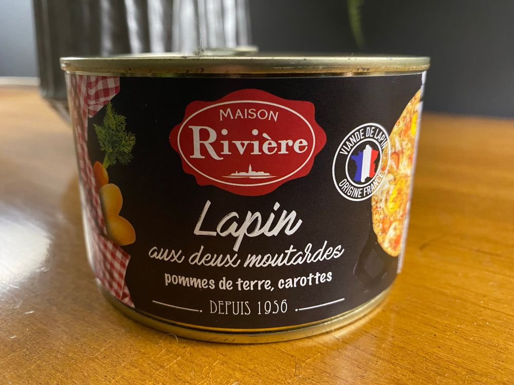 Conserve de lapin aux deux moutardes avec pommes de terre et carottes de la marque Maison Rivière
