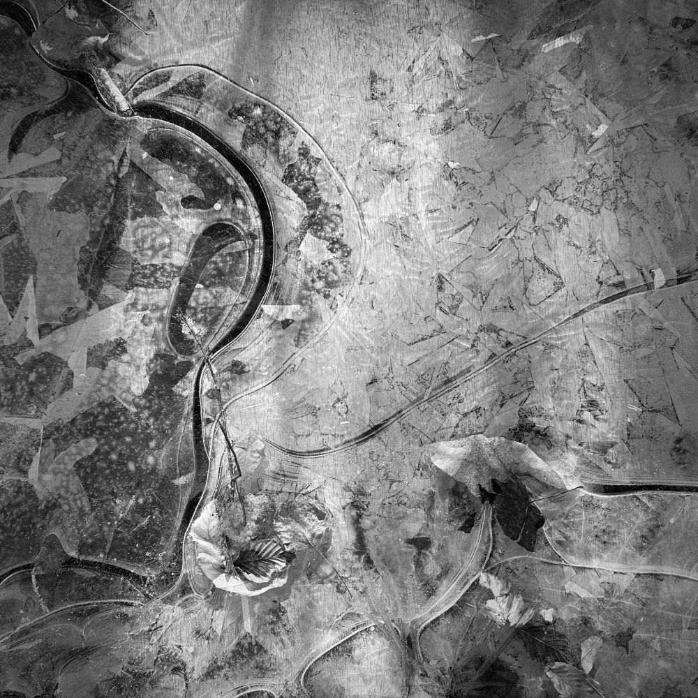 An abstract black&white photograph 