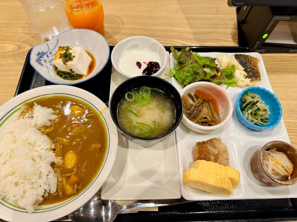 朝バイキング
京都らしいおばんざいスタイル