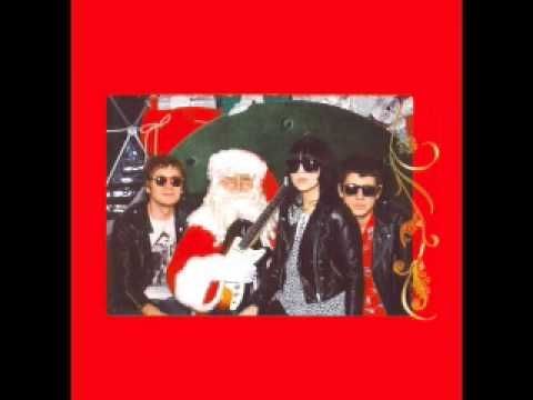 Crocodiles & Dum Dum Girls - Merry Christmas Baby (Please Don't Die)