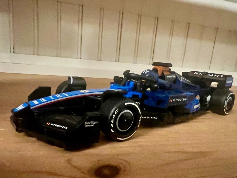 A Lego Speed Champions Williams FW46 F1 car