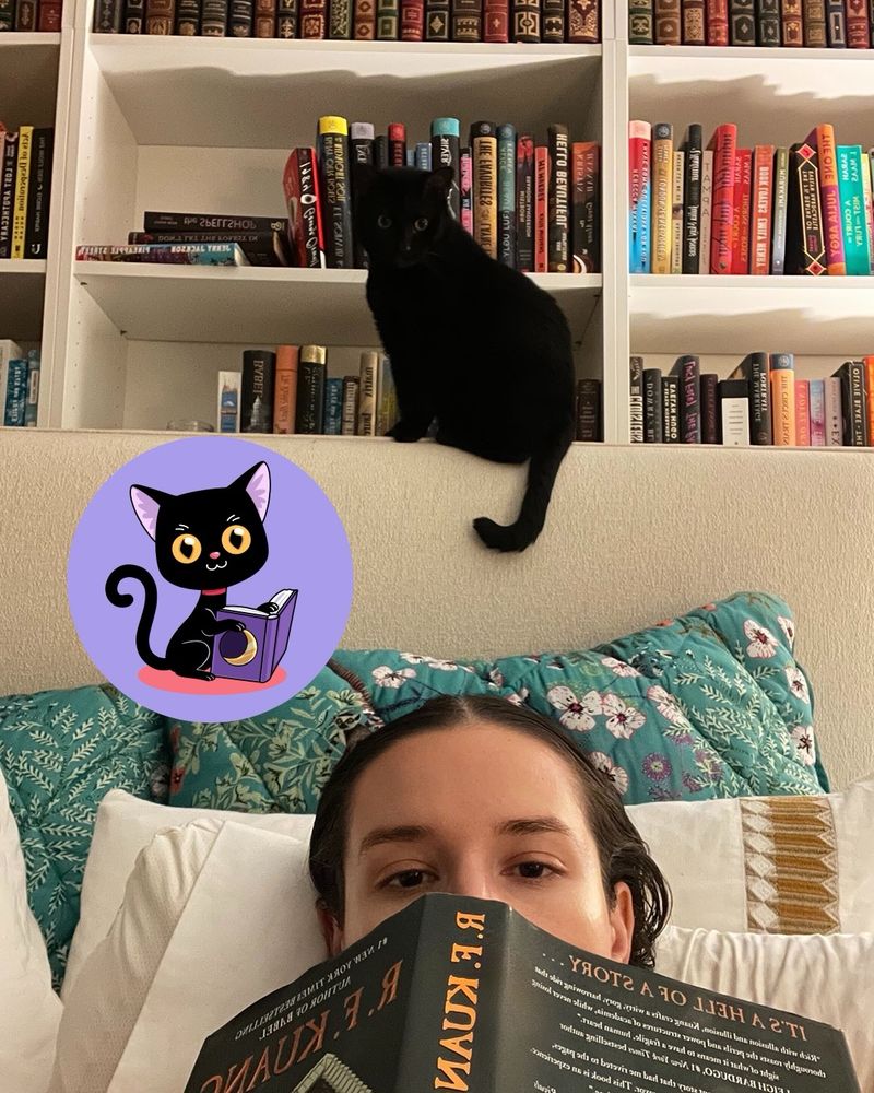 Jennifer with her cat Binx