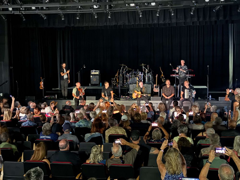 Skerryvore playing acoustic concert