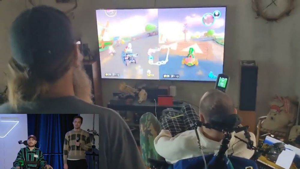 The first user of Neuralink plays Mario Kart by using a BMI