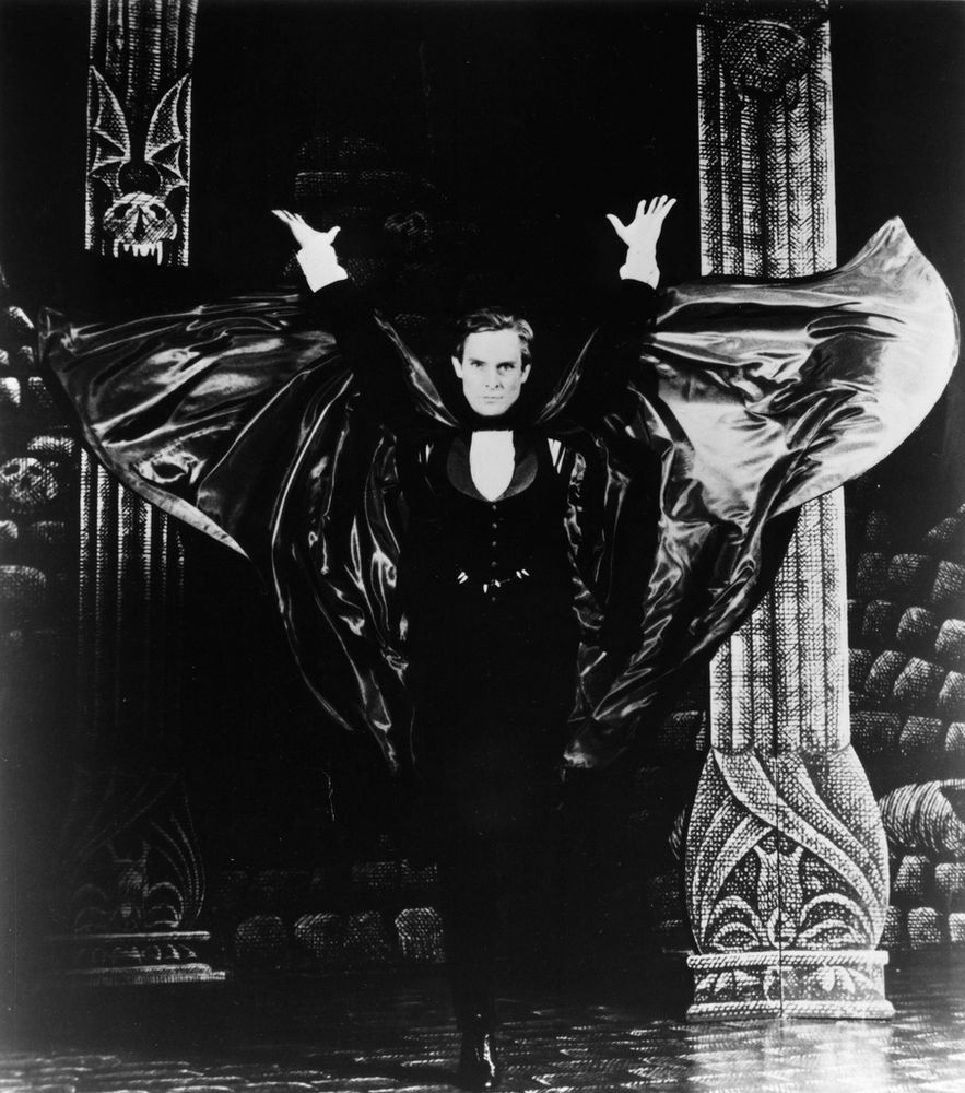 Jeremy Brett being Total Raw Sex as Dracula 