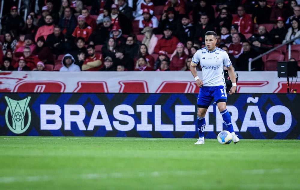 Marlon revela cobrança forte de Diniz e culpa ineficiência do time em derrota: “Faltou algo a mais”