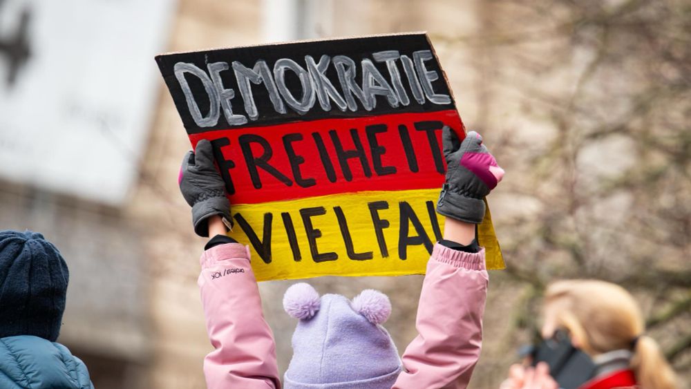 Philosophin: AfD soll nicht verteufelt werden