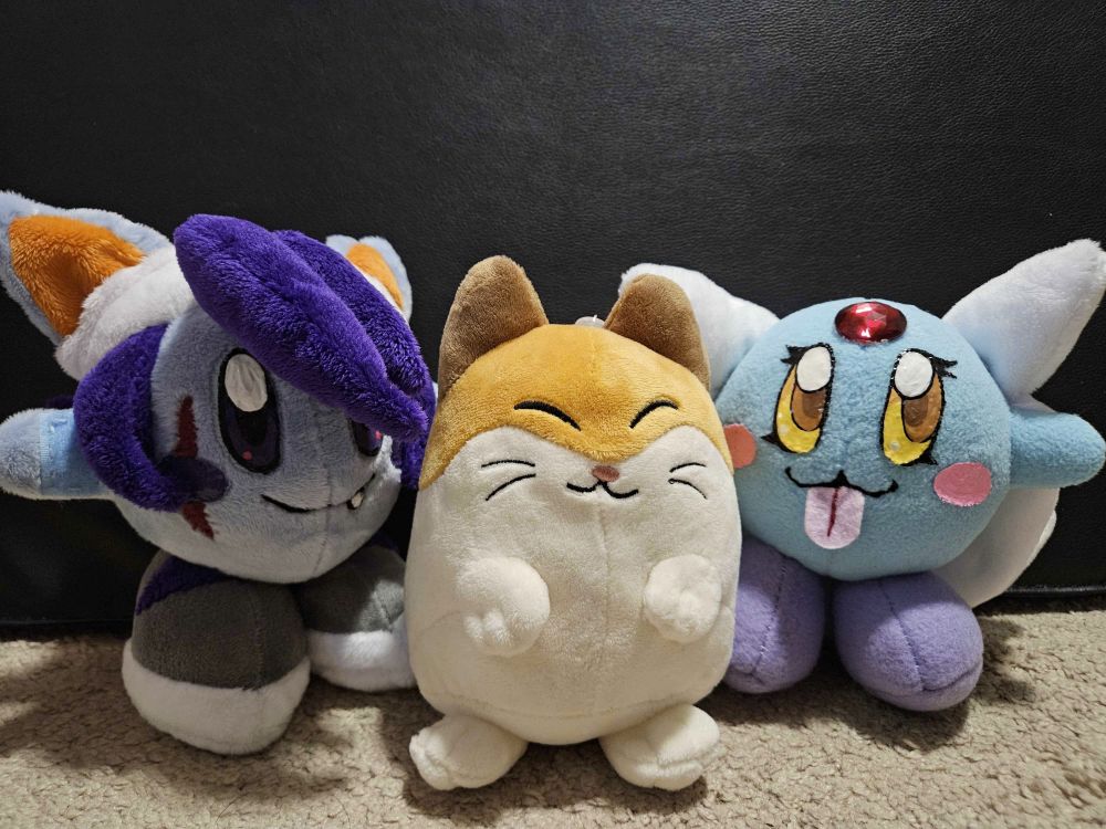Yoru, Nago and Metastar all hanging out
