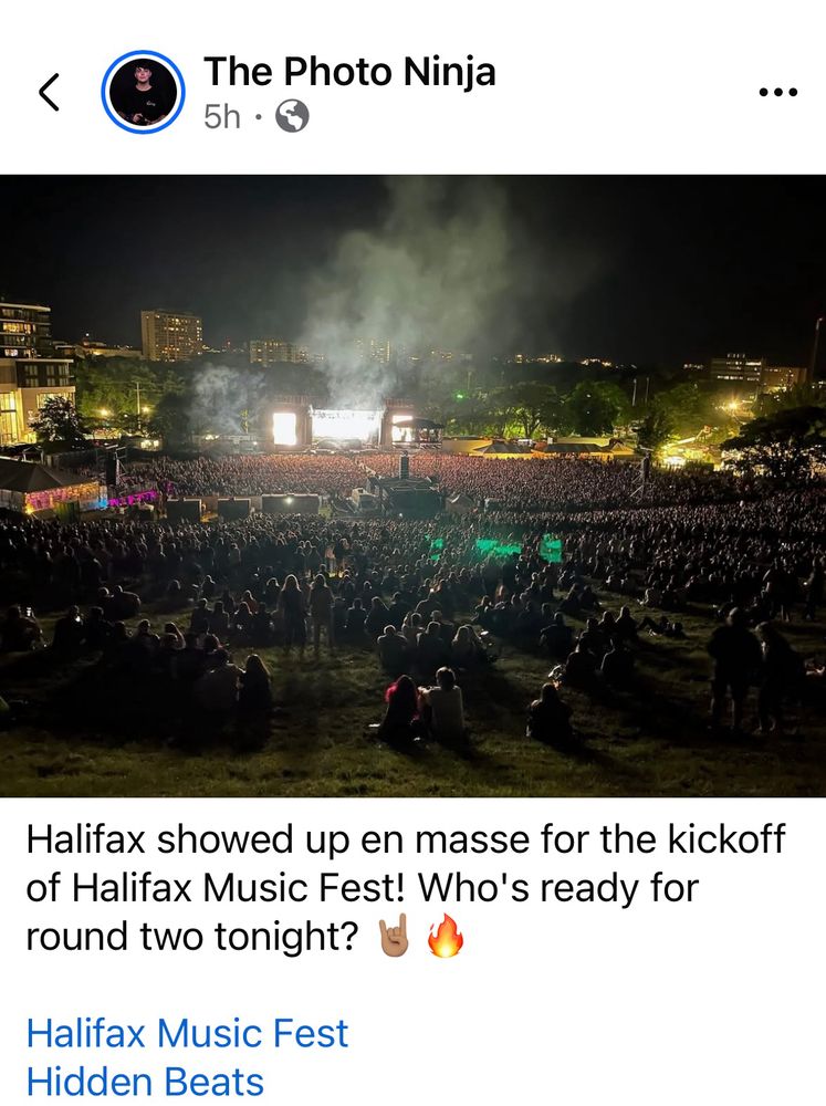 Halifax Music Fest last night on the Garrison Grounds #Halifax #NovaScotia 

Turn out about 20,000 people - from the Photo Ninja 
