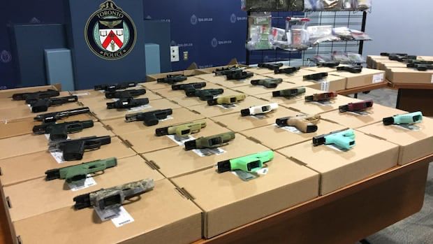 Alleged Toronto gun trafficker on Canada's most wanted list arrested in U.S. | CBC News
