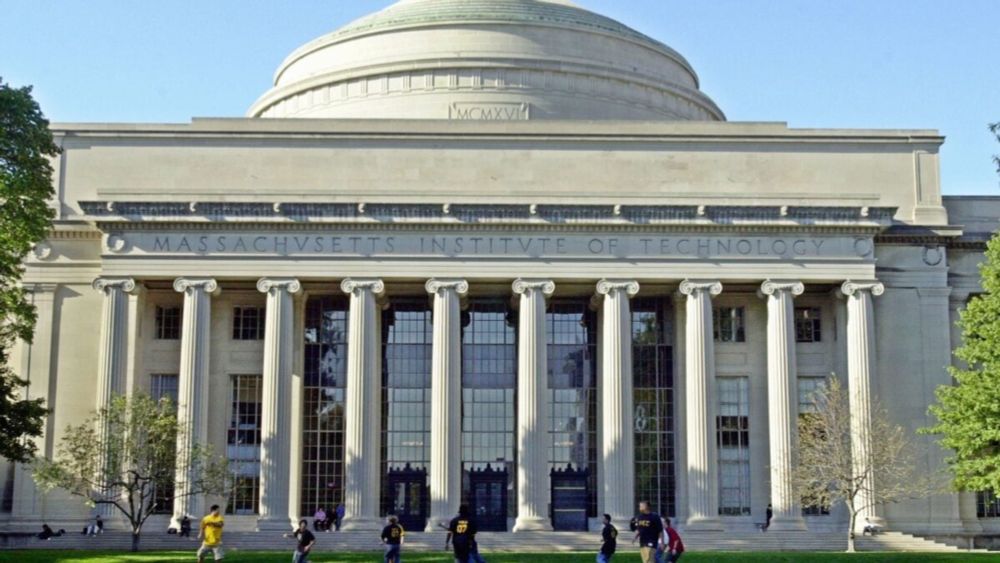 The retracted paper had impressed a Nobel Prize winner in economics.