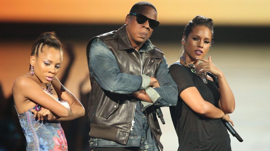 lil mama crashing jay-z and alicia keys’ vma performance of “empire state of mind”