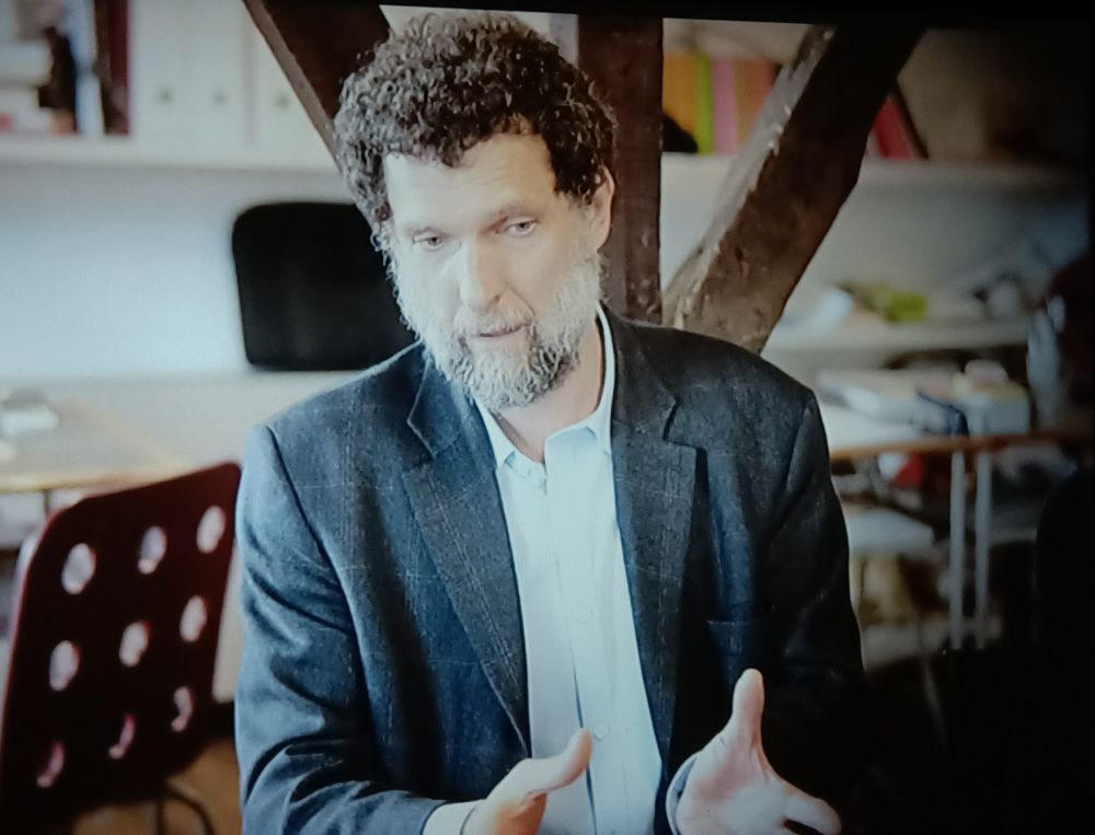 Bild mit Osman Kavala 