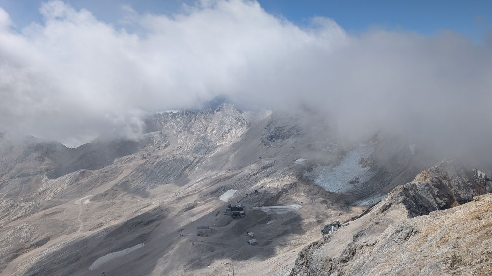Zugspitze glacier 
