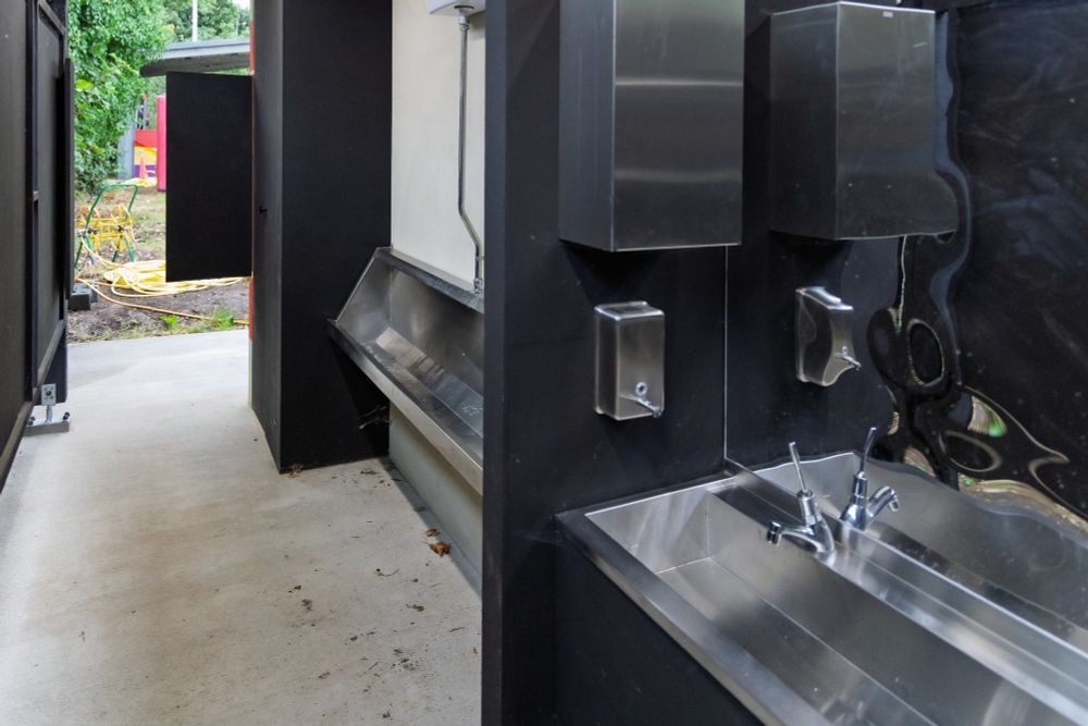 Urinal and hand basin