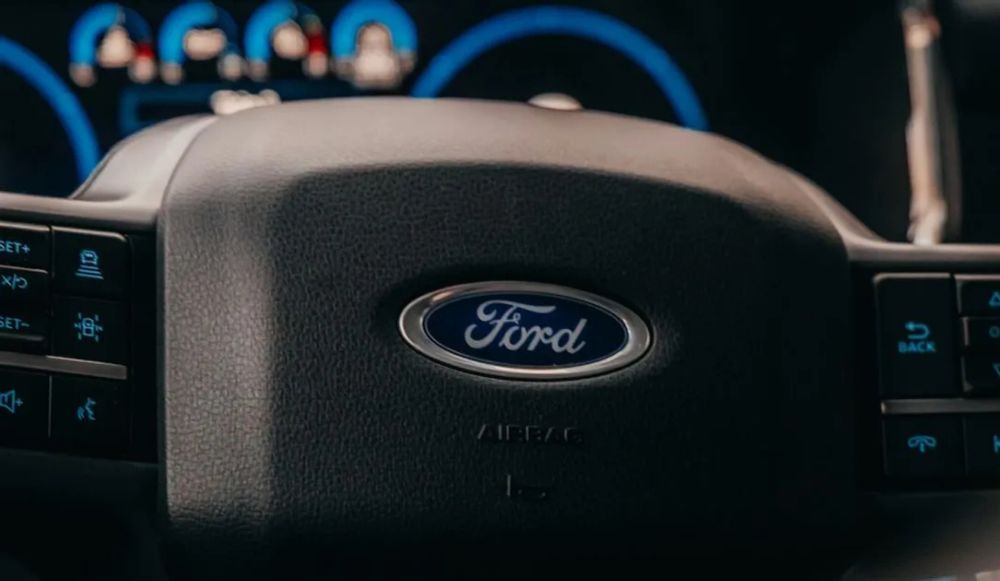 Ford seeks patent for tech that listens to driver conversations to serve ads