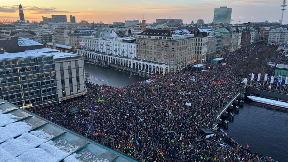 Großdemo gegen Rechtsextremismus in Hamburg: Viel mehr Teilnehmer