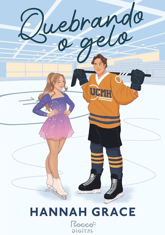 Capa do livro Quebrando o gelo da Hannah Grace, editora Rocco digital. O fundo é um rinque de paginação, centralizado está desenhado um casal, ela está a esquerda, é loira, tem cabelo longo e esta amarrado num rabo, com dois pega rapaz soltos na frente (eu só sei nome assim), veste um vestido de patinação artística rosa com lilás em degrade, patins rosa claro, está com as mãos na cintura e sorrindo para o cara. Ele está à direta, é branco de cabelo curto e castanho claro, veste roupas de hóquei, camisa laranja escrito UGMH, calção preto largo e meias ou calças (não sei) por baixo da bermuda em cinza com listra laranja. Patins preto. Ele segura o taco de hóquei com as duas mãos, por trás do pescoço/ombros e olha sorrindo pra ela.