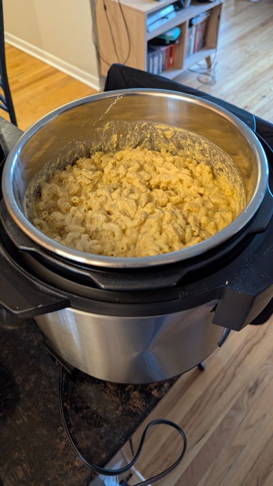 Cashew Mac n cheese in an instant pot 