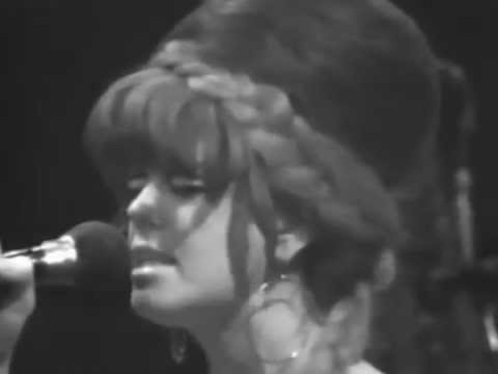 The B-52's - Give Me Back My Man - 11/7/1980 - Capitol Theatre (Official)