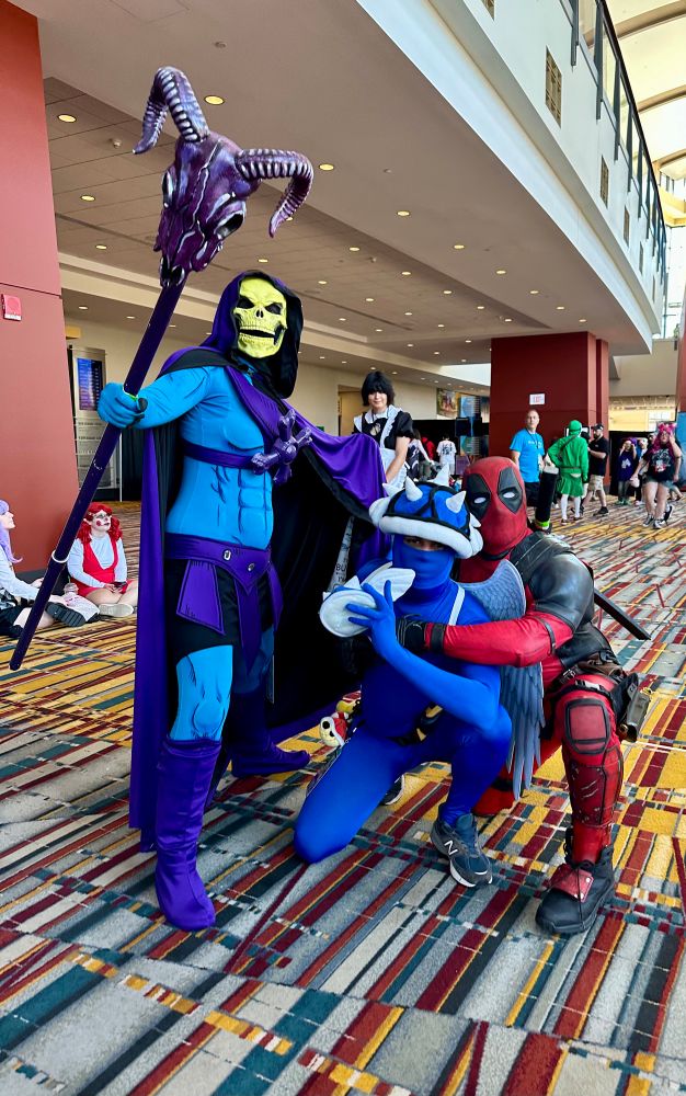 Skeleton, Deadpool and Blue Shell cosplayers
