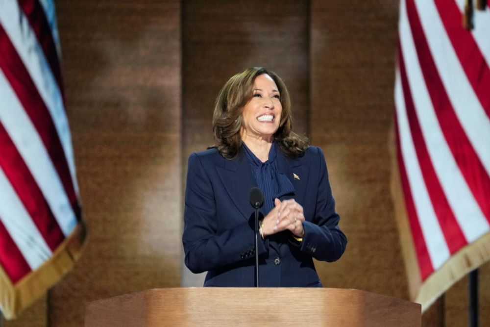 More than 200 Bush, McCain, Romney alums endorse Harris for president, criticize Trump