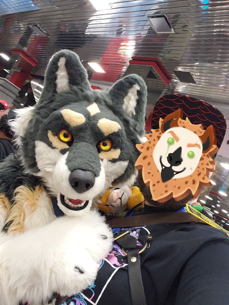 Selfie photo with @zephyxus.bsky.social in fursuit