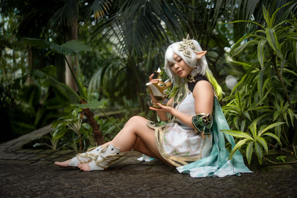 Nahida Cosplay from Genshin Impact