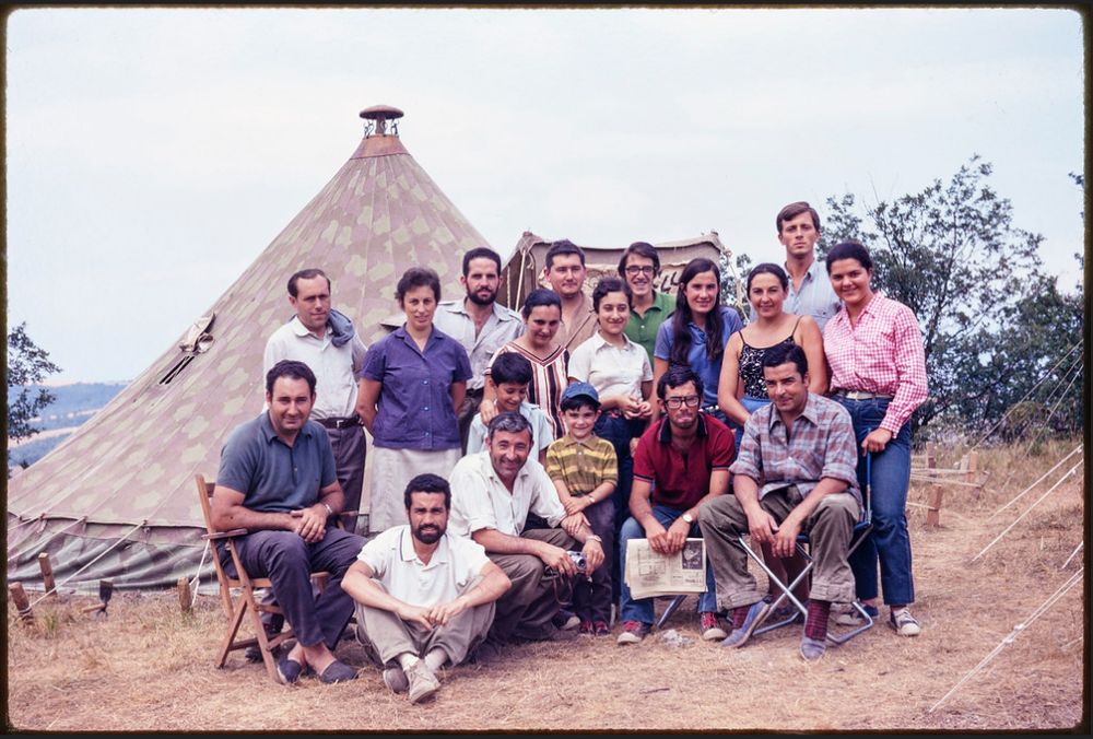 Retrato del grupo de trabajo en el yacimiento de Henayo, Alegría-Dulantzi (Álava) (J.I. Vegas, 1970)