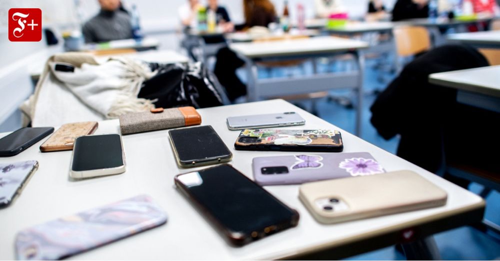 Weshalb Smartphones aus den Schulen verbannt werden sollten