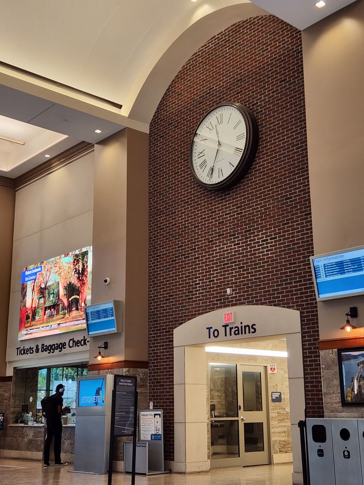 A big clock in a train station. Too big a clock to be useful elsewhere. And yet, I want it...