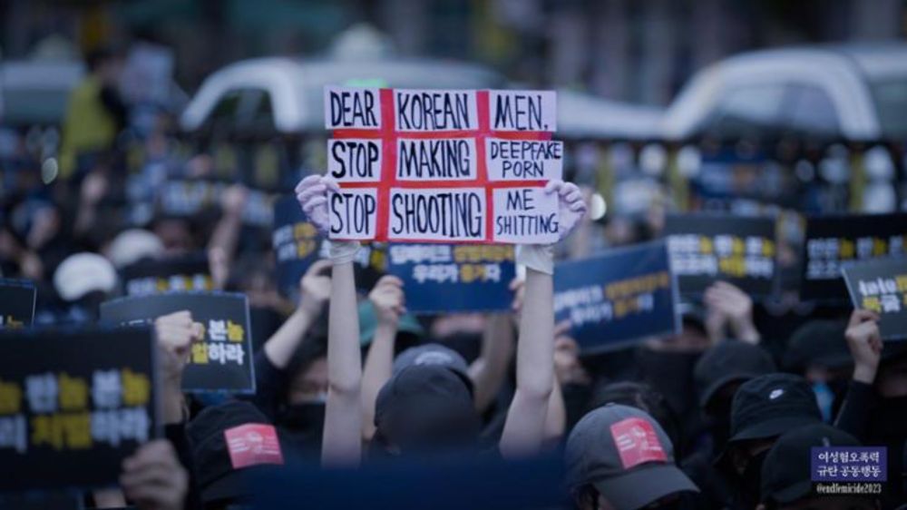 Thousands rally in Seoul for stronger action against deepfake crimes