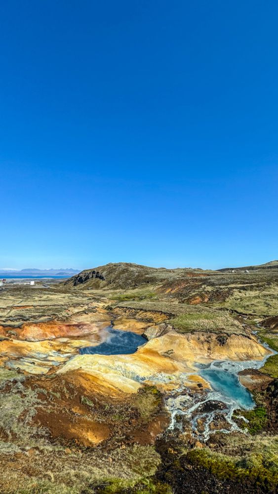 Hydrothermal lakes at Nesjavellir 