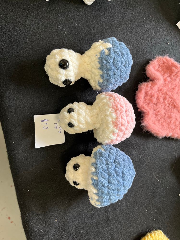 Lil crochet mushrooms