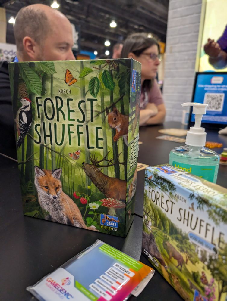 Photo of the Forest Shuffle box and the expansion. 