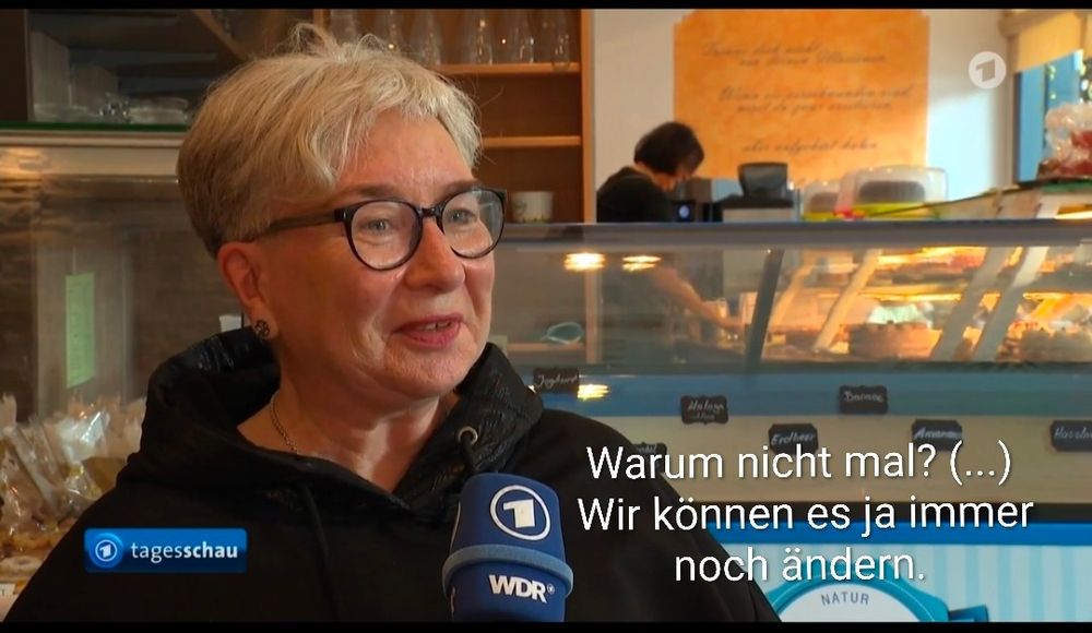 die afd-wählerin aus der ard sagt im interview 'warum nicht mal? (...) wir können es ja immer noch ändern.'