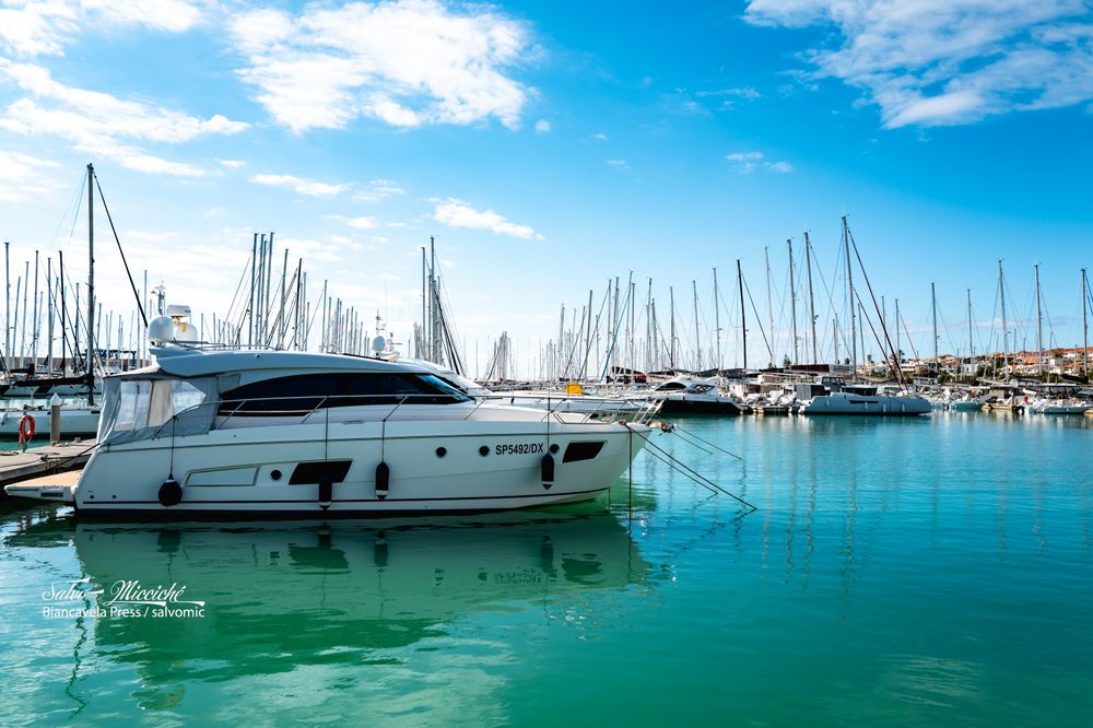 The marina in November
📍Marina di Ragusa, Sicily🇮🇹

#leica_camera #malta #sicily #italy #travel #naval