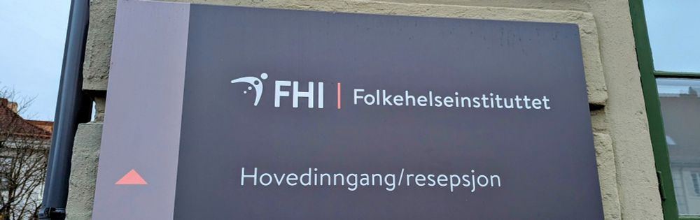 Norwegian public health institute's name on one of it's outer walls.