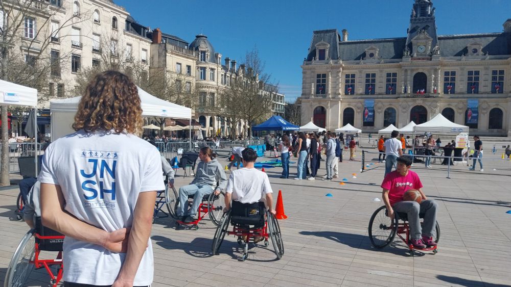 Photo de la Journée Nationale du Sport et du Handicap à Poitiers 